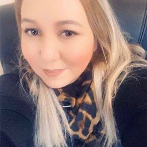 Meet your Posher, Dalila